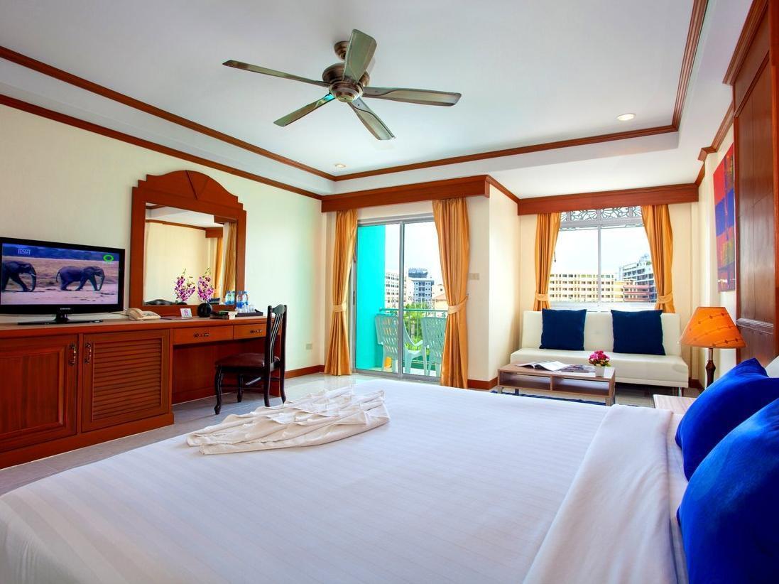 The Yim Siam Hotel Patong Esterno foto