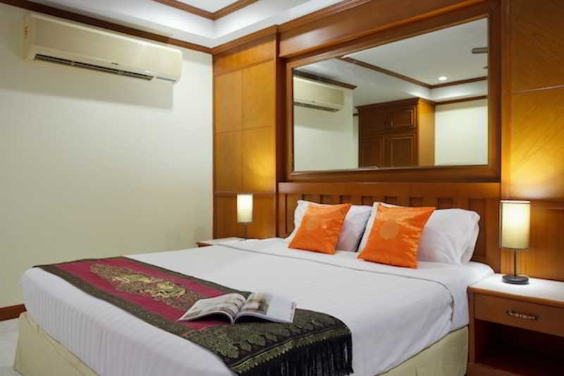 The Yim Siam Hotel Patong Esterno foto