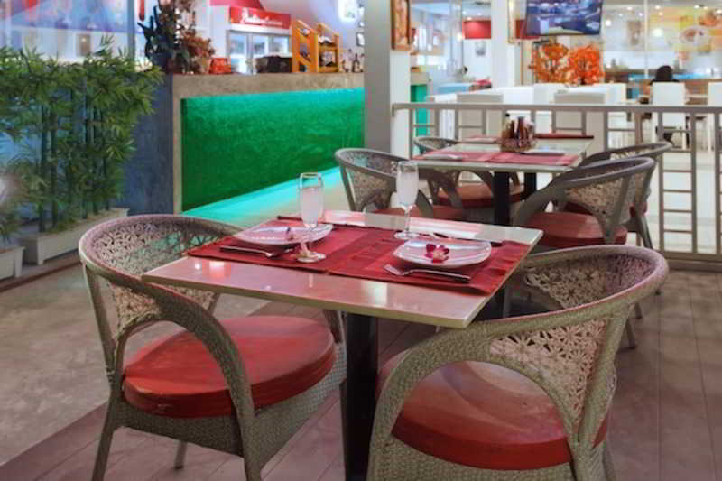 The Yim Siam Hotel Patong Esterno foto